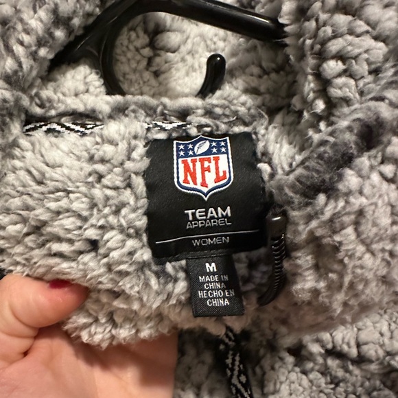 Women’s Broncos Sherpa - Picture 3 of 4